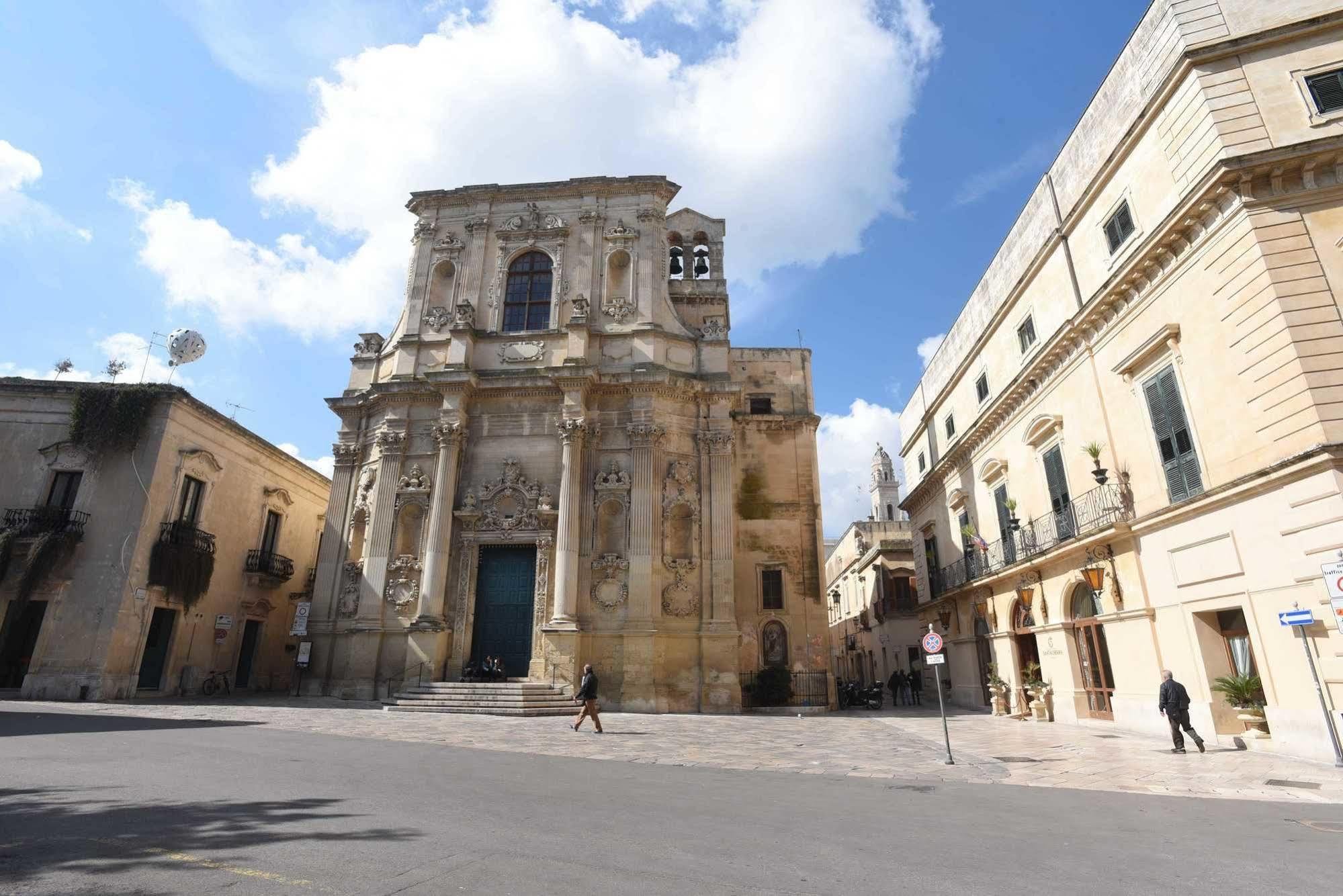 Suite Hotel Santa Chiara Lecce Eksteriør billede