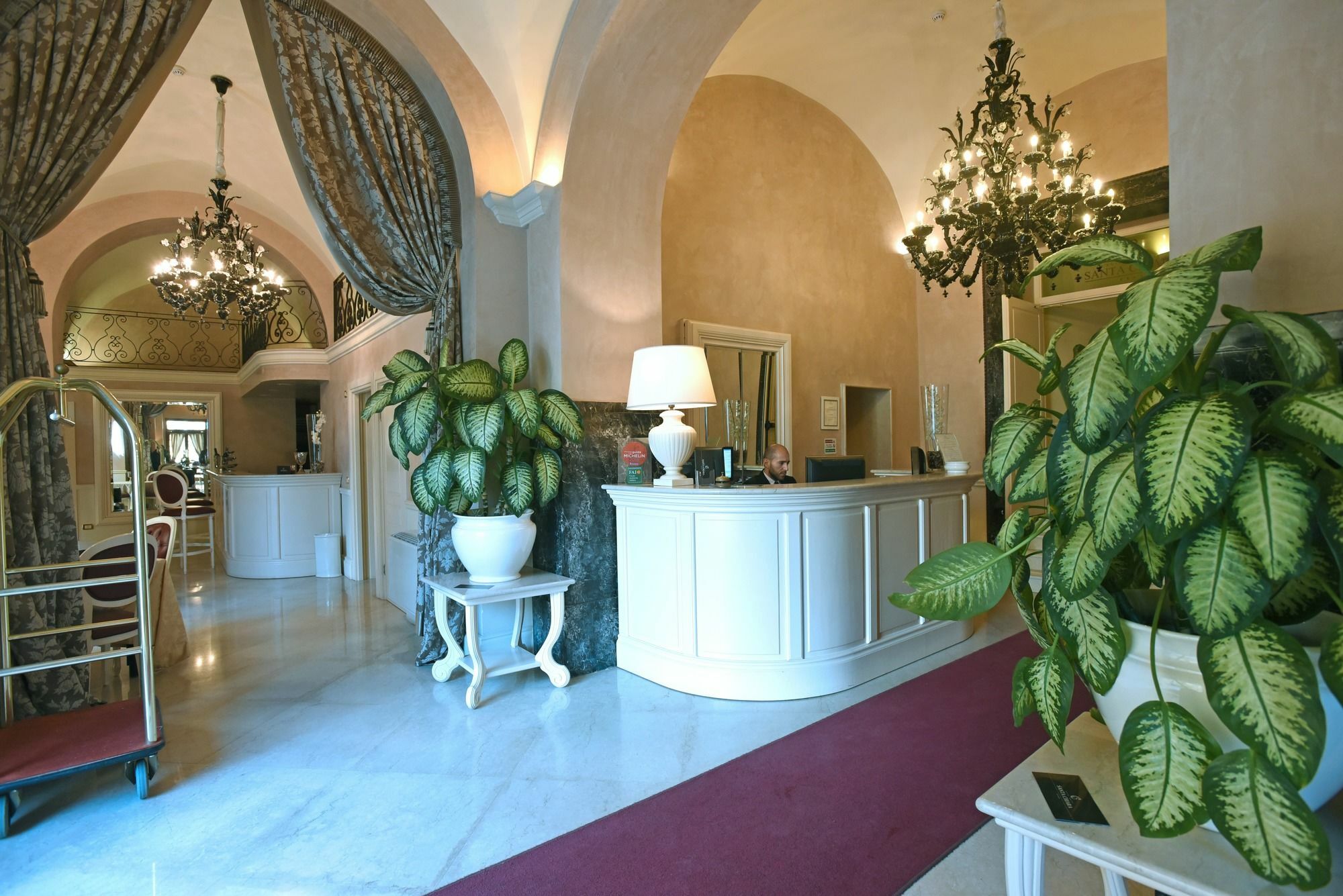 Suite Hotel Santa Chiara Lecce Eksteriør billede